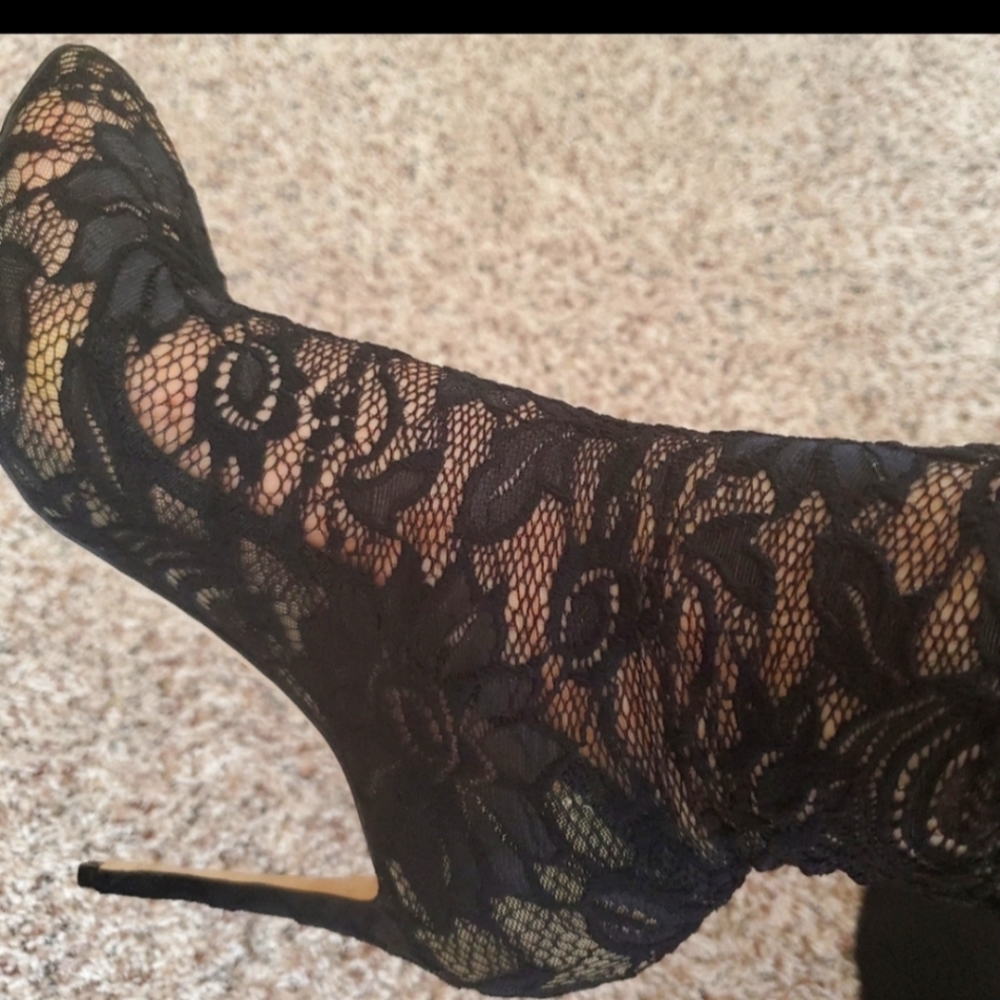 Dolce & Gabbana Lace boots